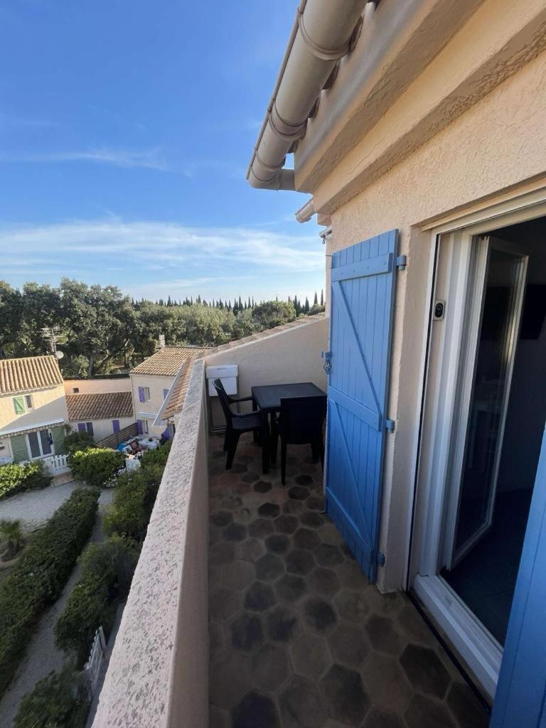 Appartement T2, 4 Personnes, Climatise, Avec Piscine, Village De La Mer La Londe-les-Maures ภายนอก รูปภาพ